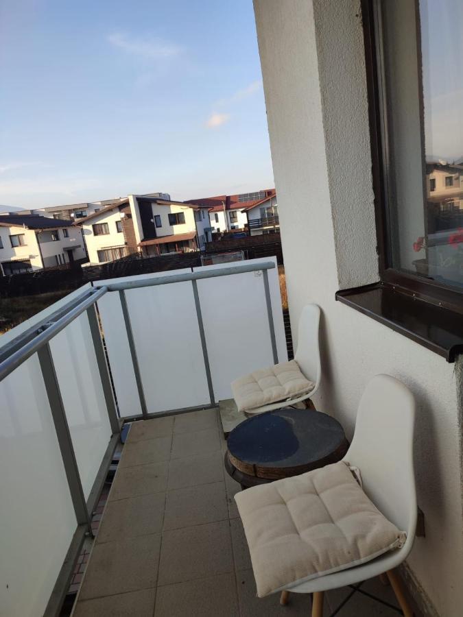 Ferienwohnung Marina'S House Ghimbav Exterior foto